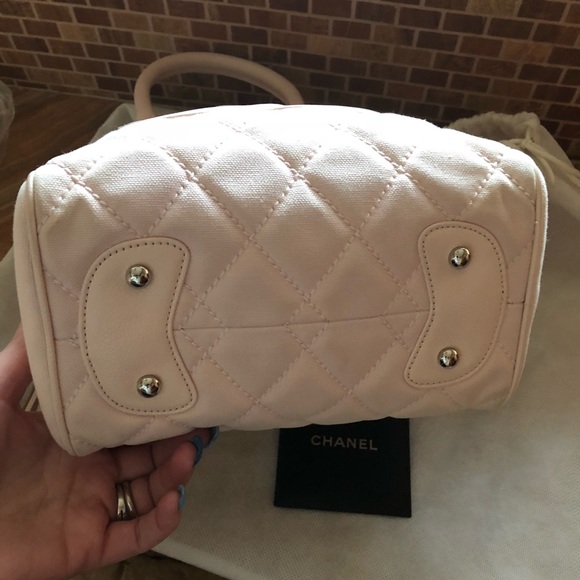 Chanel canvas/leather tote with tassel - Picture 6 of 8